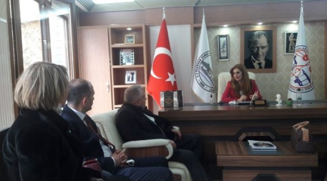 Kooperatifimize, Üsküdar İYİ PARTİ yöneticilerinden 8 Mart Kadınlar Günü Ziyareti