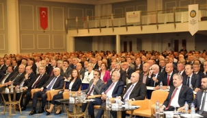Abdükadir Akgül "Esnaf ve sanatkarımız başımızın tacı, güçlü Türkiye'nin lokomotif gücüdür. 