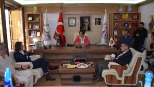 BAŞKAN DEDETAŞ'TAN ESNAF KEFALET KOOPERATİFİMİZE ZİYARET